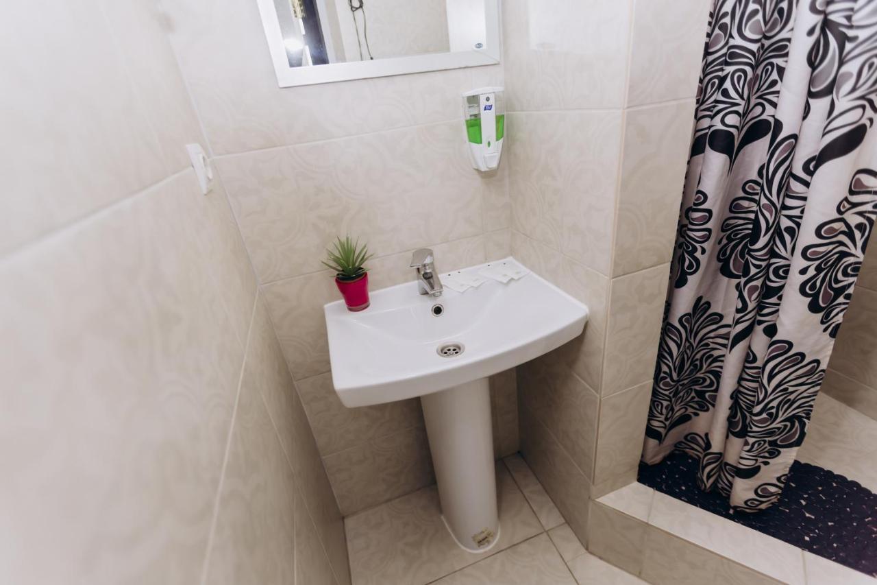 Нові Apartments Біля Жд Вокзалу Івано-Франківськ Екстер'єр фото