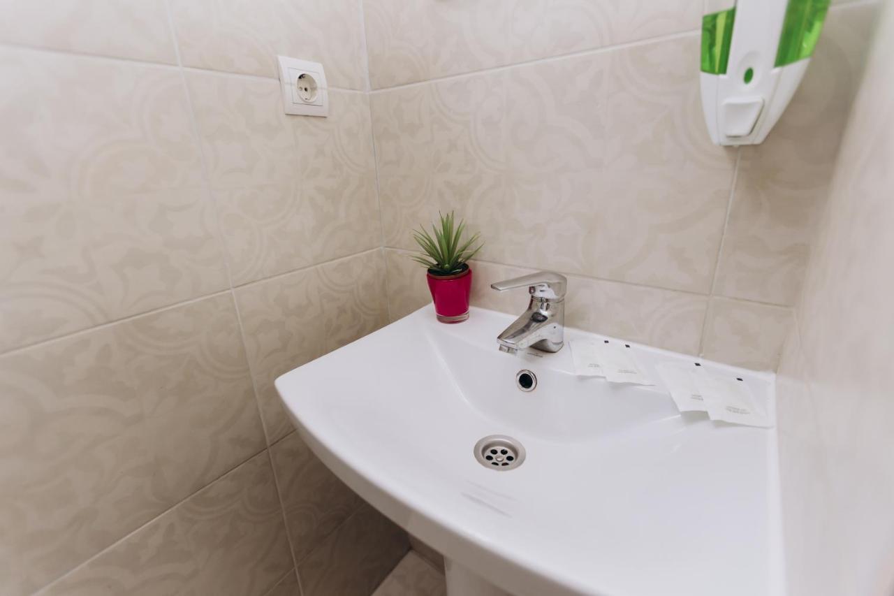 Нові Apartments Біля Жд Вокзалу Івано-Франківськ Екстер'єр фото